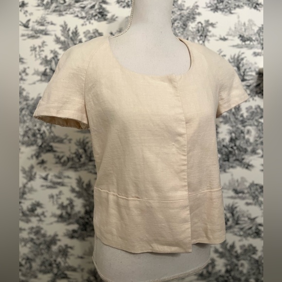 Banana Republic womens 100% linen short sleeve jacket. Size Small Cream - Picture 3 of 7